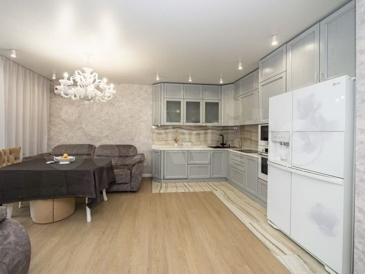 3-к. квартира, 94,1 м², 8/25 эт.