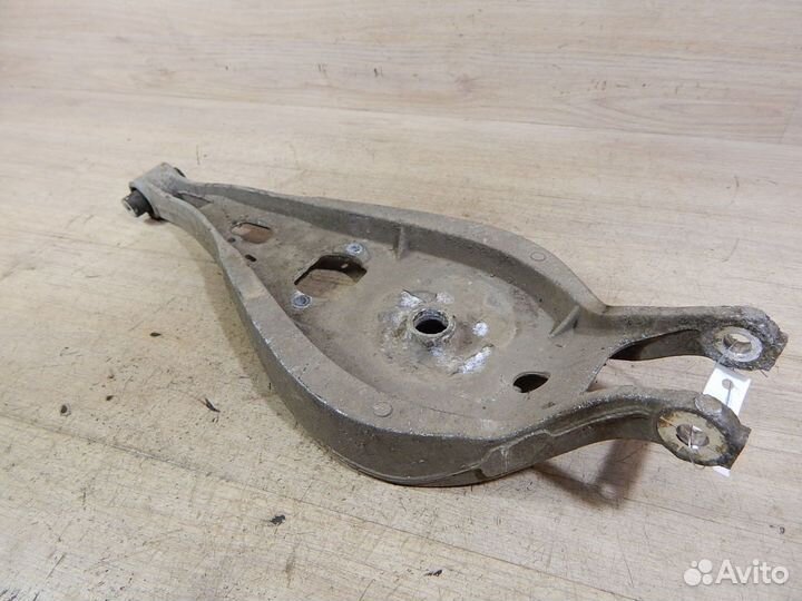 Рычаг задней подвески правый Bmw e46