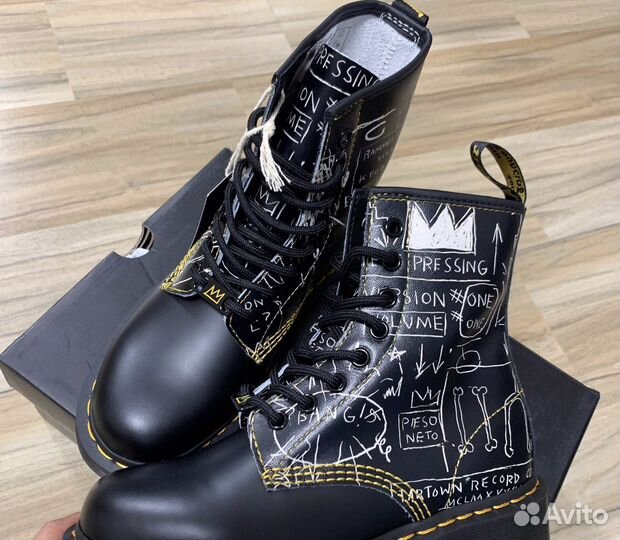 Ботинки Dr.Martens x Basquiat