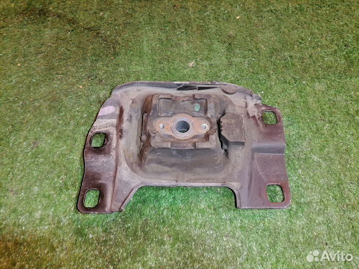 Опора двигателя (подушка двс) левая 4N517M121 Volv