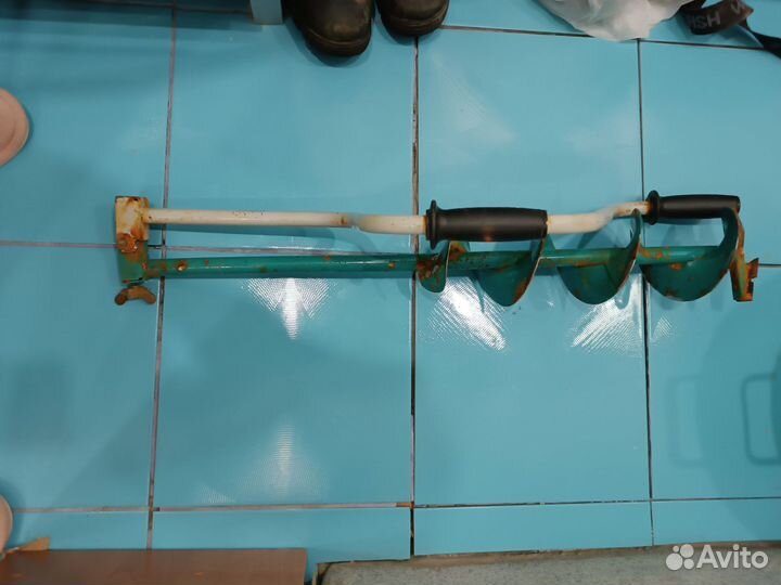 Ледобур 130 тонар бу