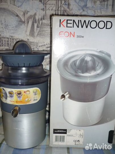 Соковыжималка Kenwood JE 900