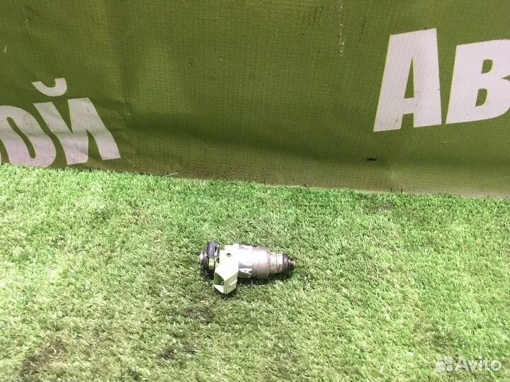 Форсунка топливная Chevrolet Lacetti J200 F16D3