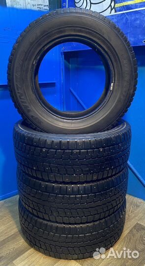 Dunlop SP Winter Ice 01 285/60 R18