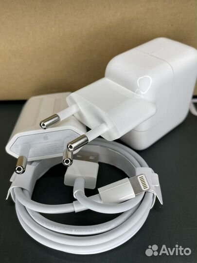 Зарядный провод на iPhone Original