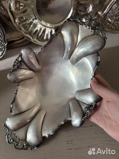 Старинная серебряная ваза