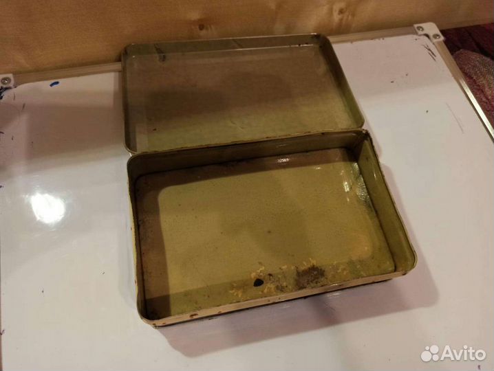 Жестяная коробка СССР