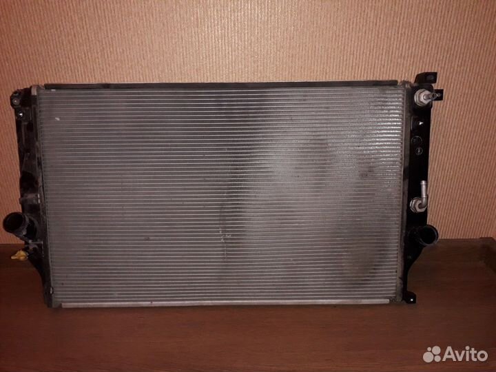 Радиатор охлаждения двс Toyota RAV4 (IV) 2014г