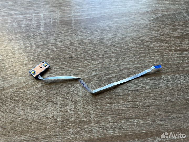 Кнопка включения Lenovo B570e