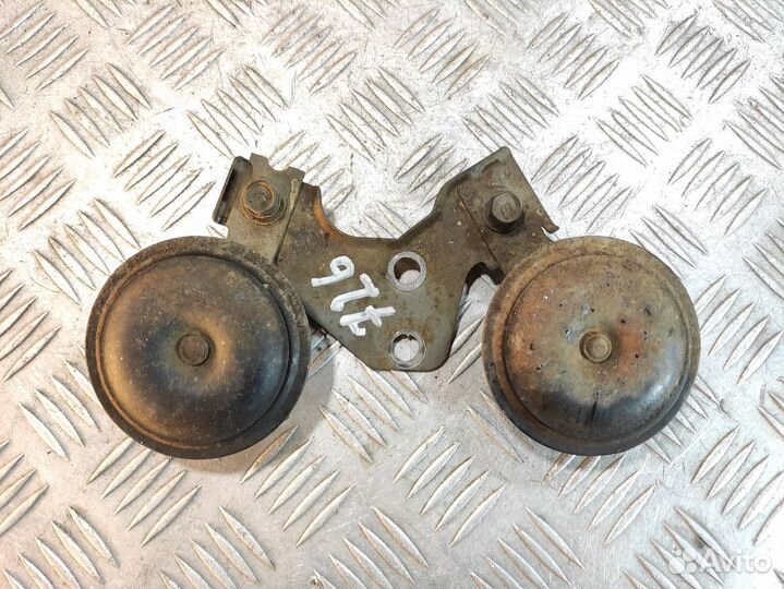 Сигнал звуковой Mitsubishi Lancer 9