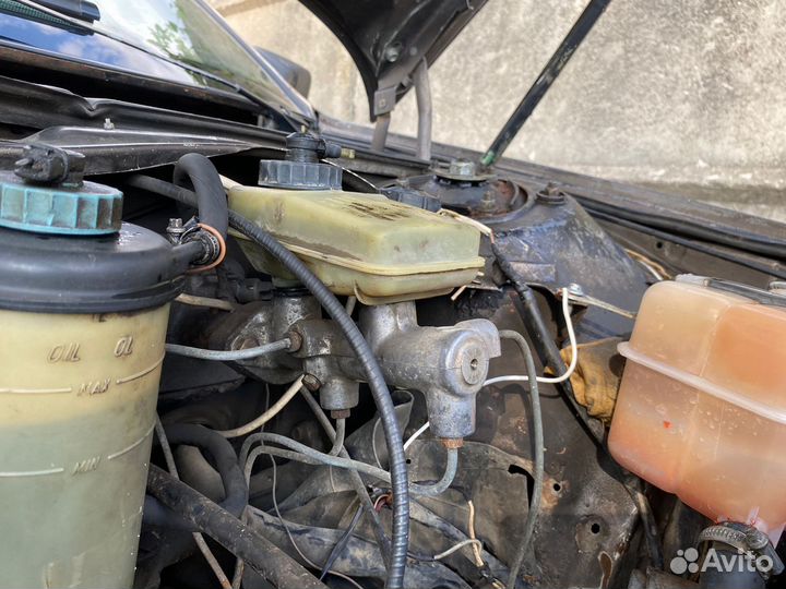 Вакуум тормозной Audi 100 C3