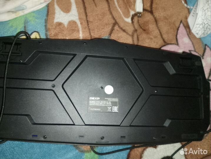 Продам клаву мыш и коврик всë игровое