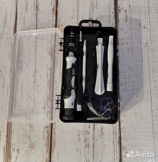 Набор инструметов для ремонта телефона