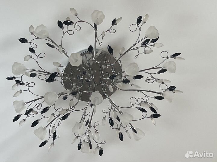 Люстры потолочные 2 штуки бу