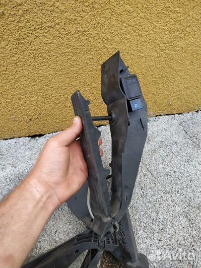 Бмв электронная педаль газа