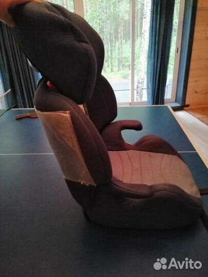 Детское автомобильное кресло