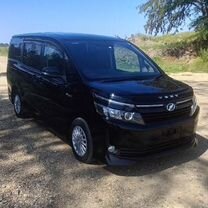 Toyota Voxy 1.8 CVT, 2014, 140 000 км, с пробегом, цена 1 800 000 руб.