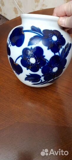 Стариная ваза