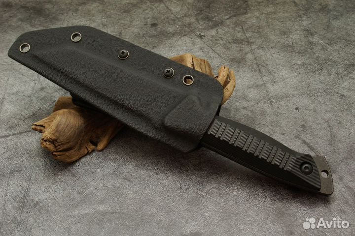 Нож туристический