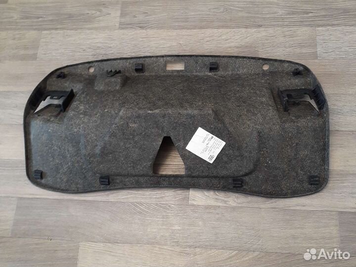 Обшивка крышки багажника Audi A4 B7