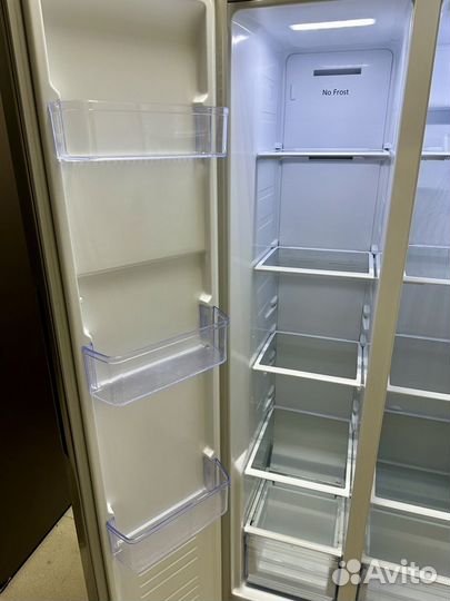 Холодильник двухстворчатый Side be Side