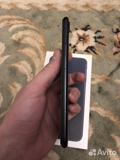 Телефон iPhone 7plus