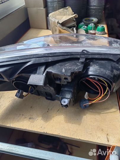 Фара левая Peugeot 308