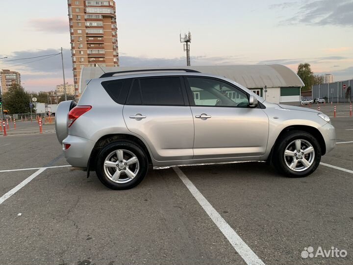Toyota RAV4 2.0 AT, 2006, 296 000 км