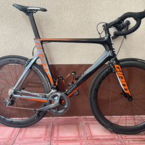 Шоссейный велосипед карбон Giant Propel 1