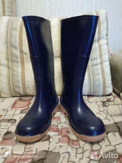 Резиновые сапоги