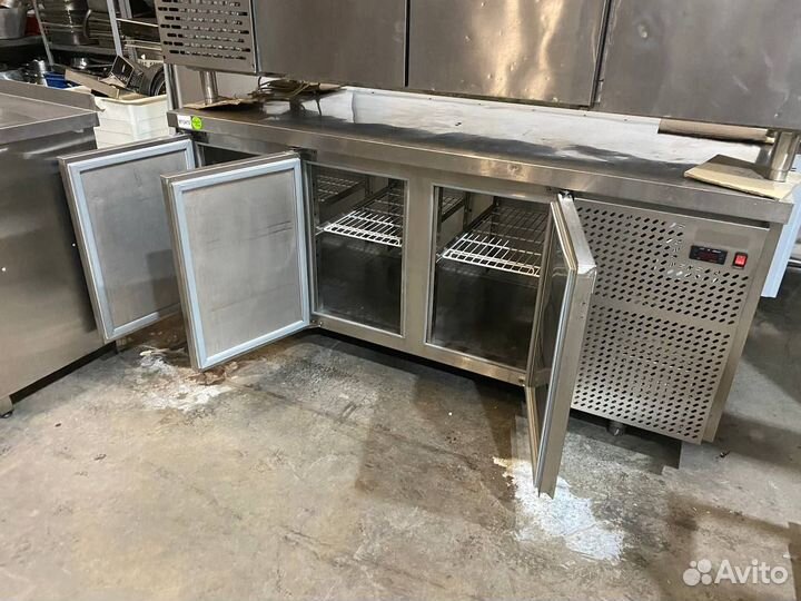 Холодильный стол