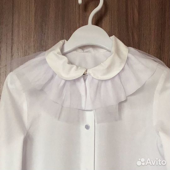 Блузка на девочку с длинным рукавом