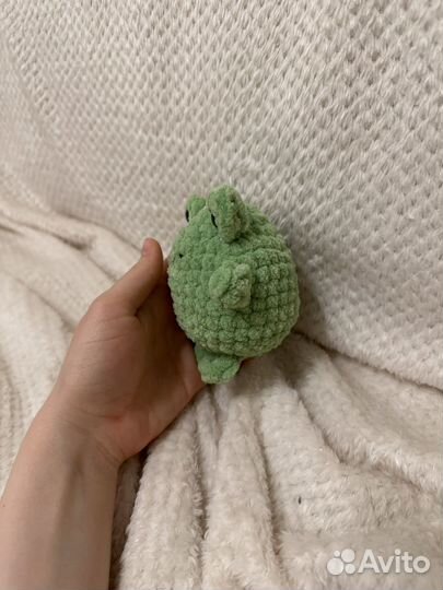 Вязаная лягушка