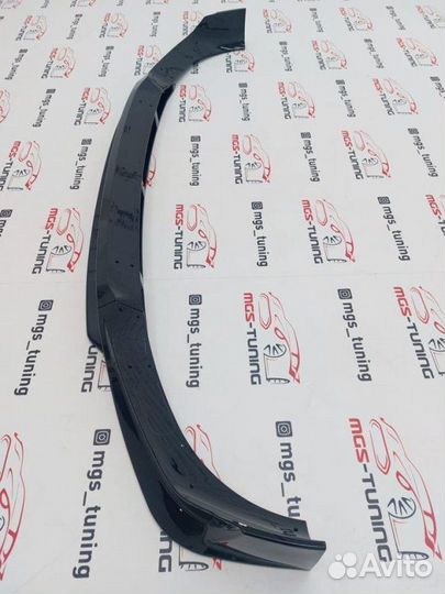 Губа переднего бампера на BMW X6 G06 Черный глянец