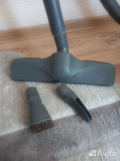 Продам пылесос Hitachi