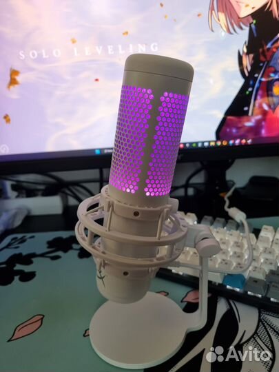 Микрофон hyperx quadcast s белый