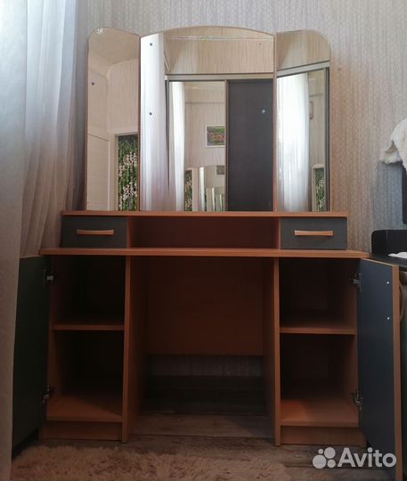 Трюмо трельяж с зеркалом бу