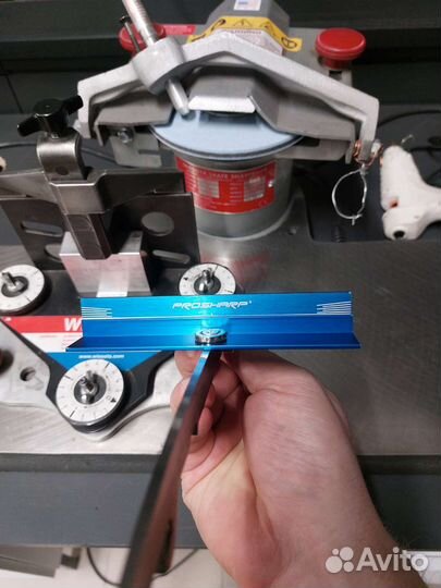 Ремонт хоккейной формы