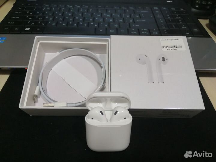 Наушники Apple AirPods 2 с беспроводной зарядкой