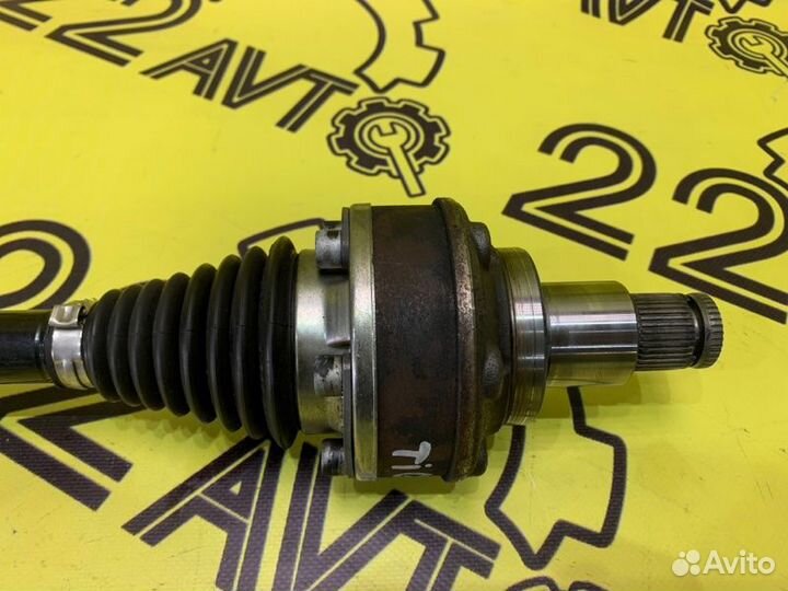 Привод задний левый Volkswagen Tiguan 5N1 2010