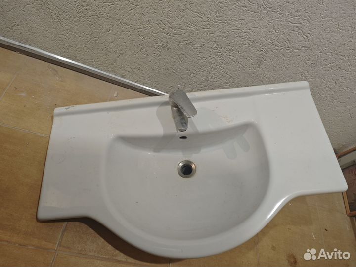 Раковина 80см