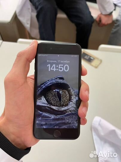 iPhone SE (2020), 64 ГБ