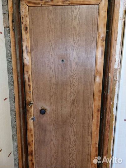 Дверь входная металлическая