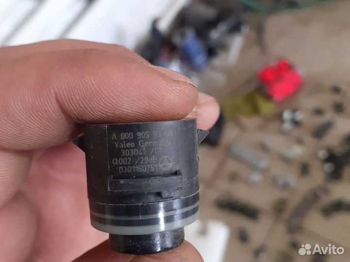 Парктронник Mercedes 117 212 222