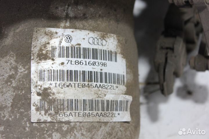 Амортизатор передний левый Audi Q7 4L Ауди ку7