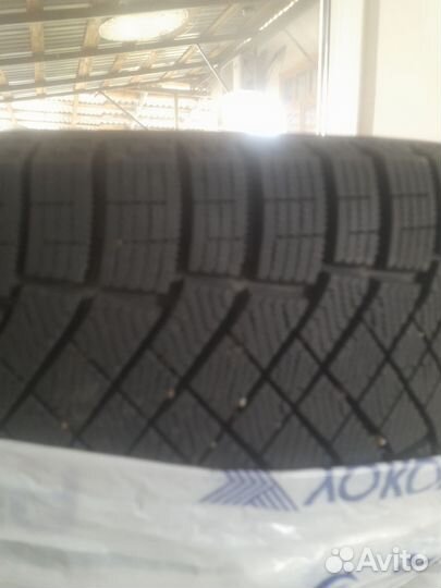 Avon AS7 All Season 215/55 R17