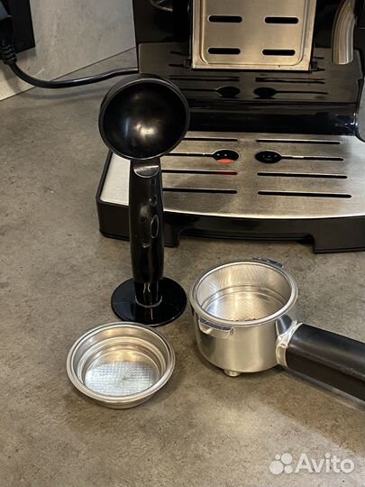 Кофемашина рожковая Garlyn