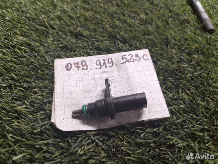 Датчик температуры охлаждающей жидкости Audi S8