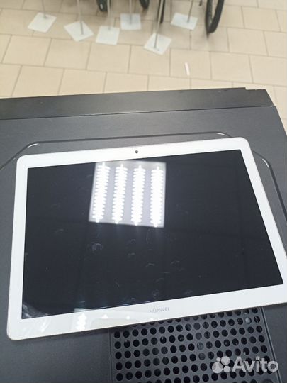 Планшет Huawei mediapad t3 102/16Gb обмен на андро
