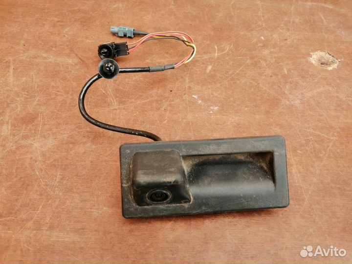 Кнопка двери багажника c Камерой VW Touareg NF